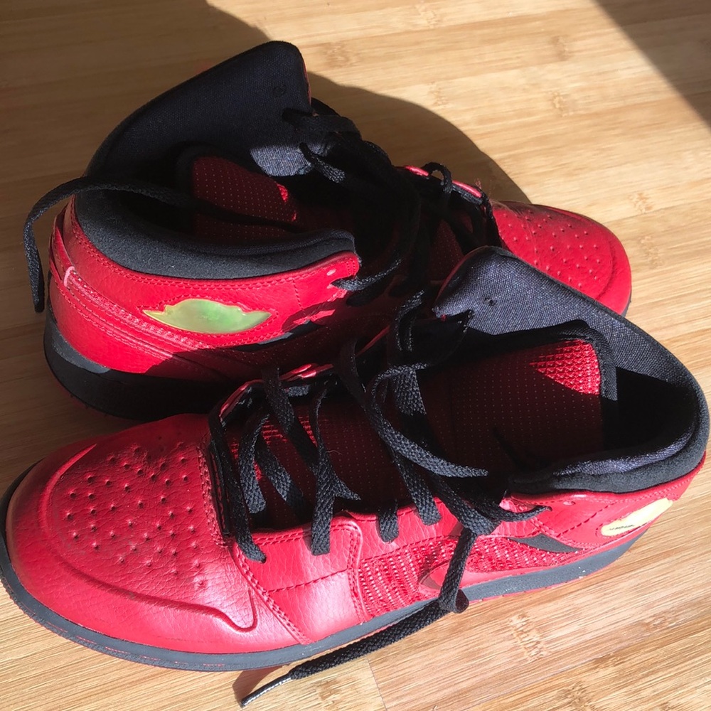 Nike Jordan 1 Mids